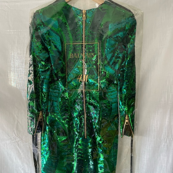 h&m balmain sequin green dress Balmain x H&M Green Sequin Mini Dress & Belt is available for purchase on au PAY Market - Imported Goods Online Store Co.Ltd. | au PAY Market